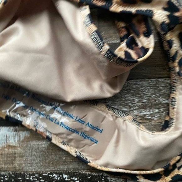 NWT High Leg Extra Cheeky Bikini Bottom - Shade & Shore - Small - Picture 9 of 11